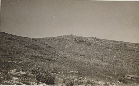 The castle on Pontinos hill seen from the lower tower.