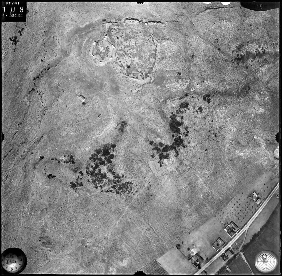 Aerial view of the castle ring wall on the summit of Pontinos hill in 1941
